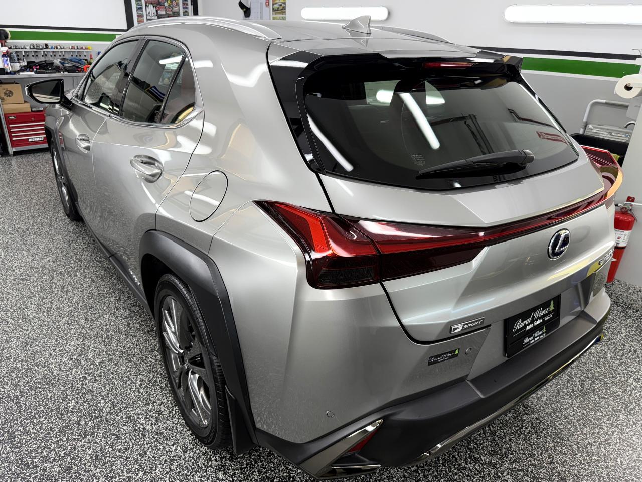 2021 Lexus UX UX 250h F SPORT 2 - Photo #4