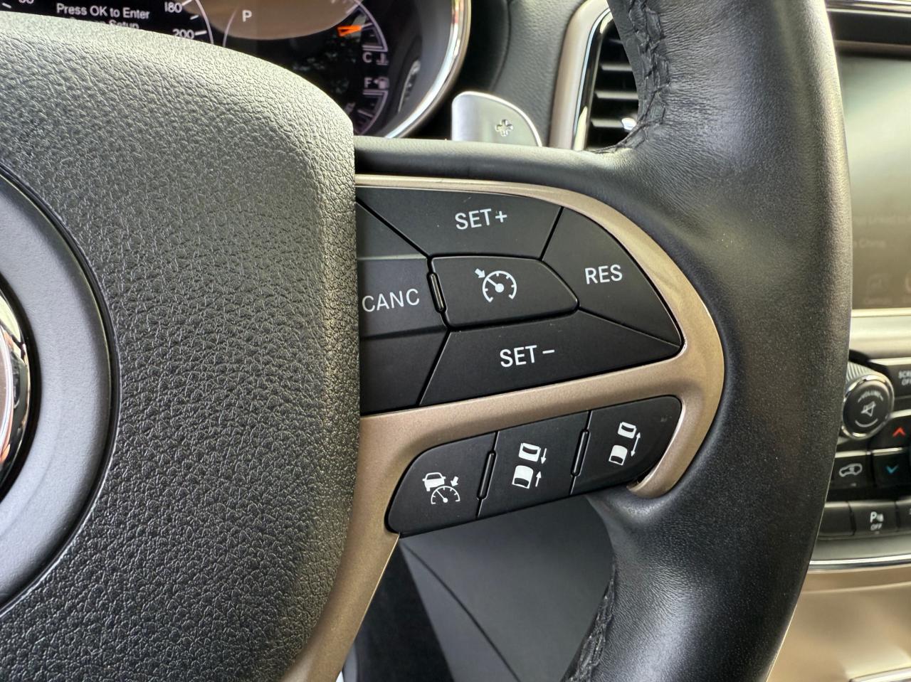 2014 Jeep Grand Cherokee Summit Photo