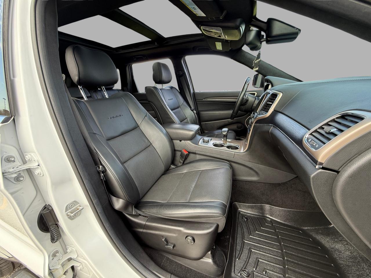 2014 Jeep Grand Cherokee Summit Photo