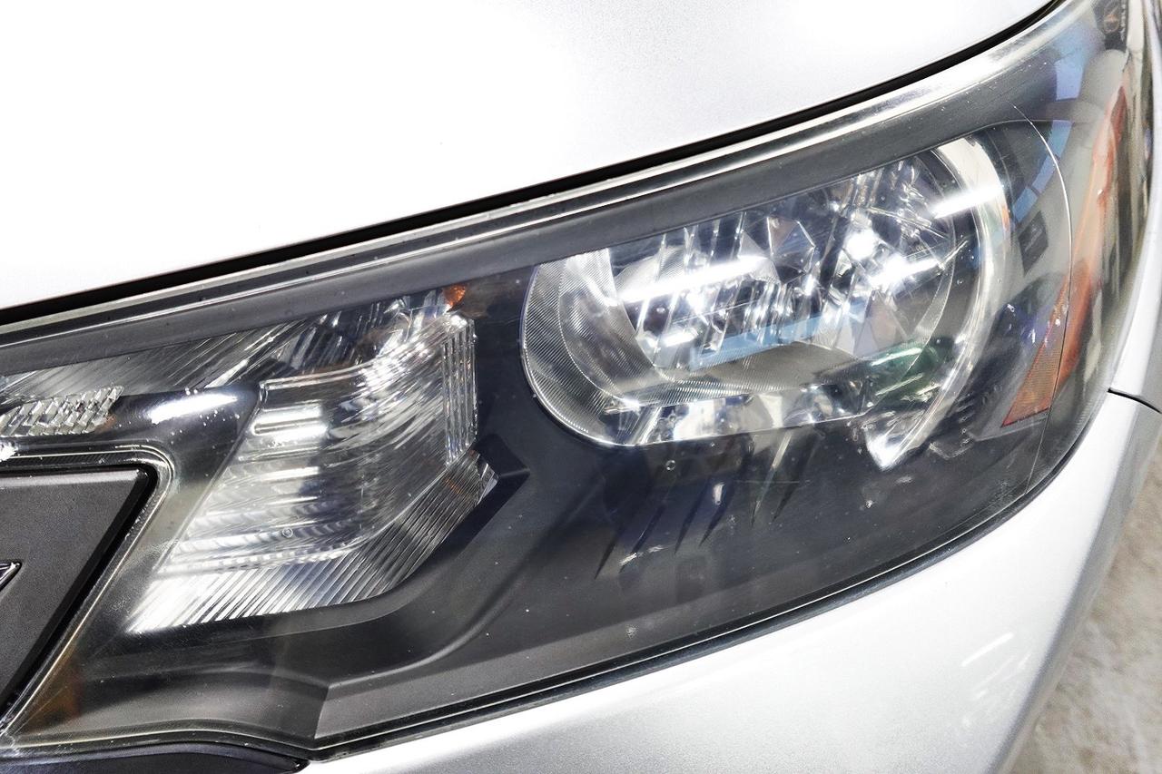 2014 Honda CR-V LX MODEL,ALL SERVICE RECORDS,WELL MAINTAIN,AWD Photo