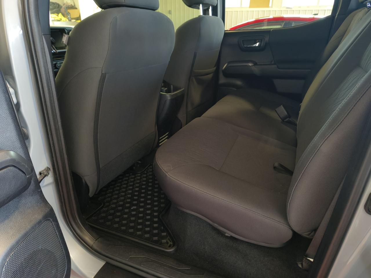 2019 Toyota Tacoma TRD SPORT 4X4 Photo0