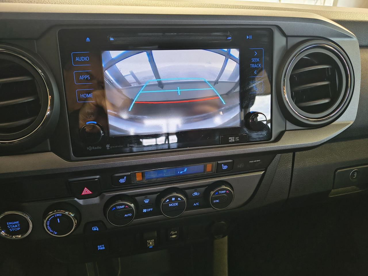 2019 Toyota Tacoma TRD SPORT 4X4 Photo0