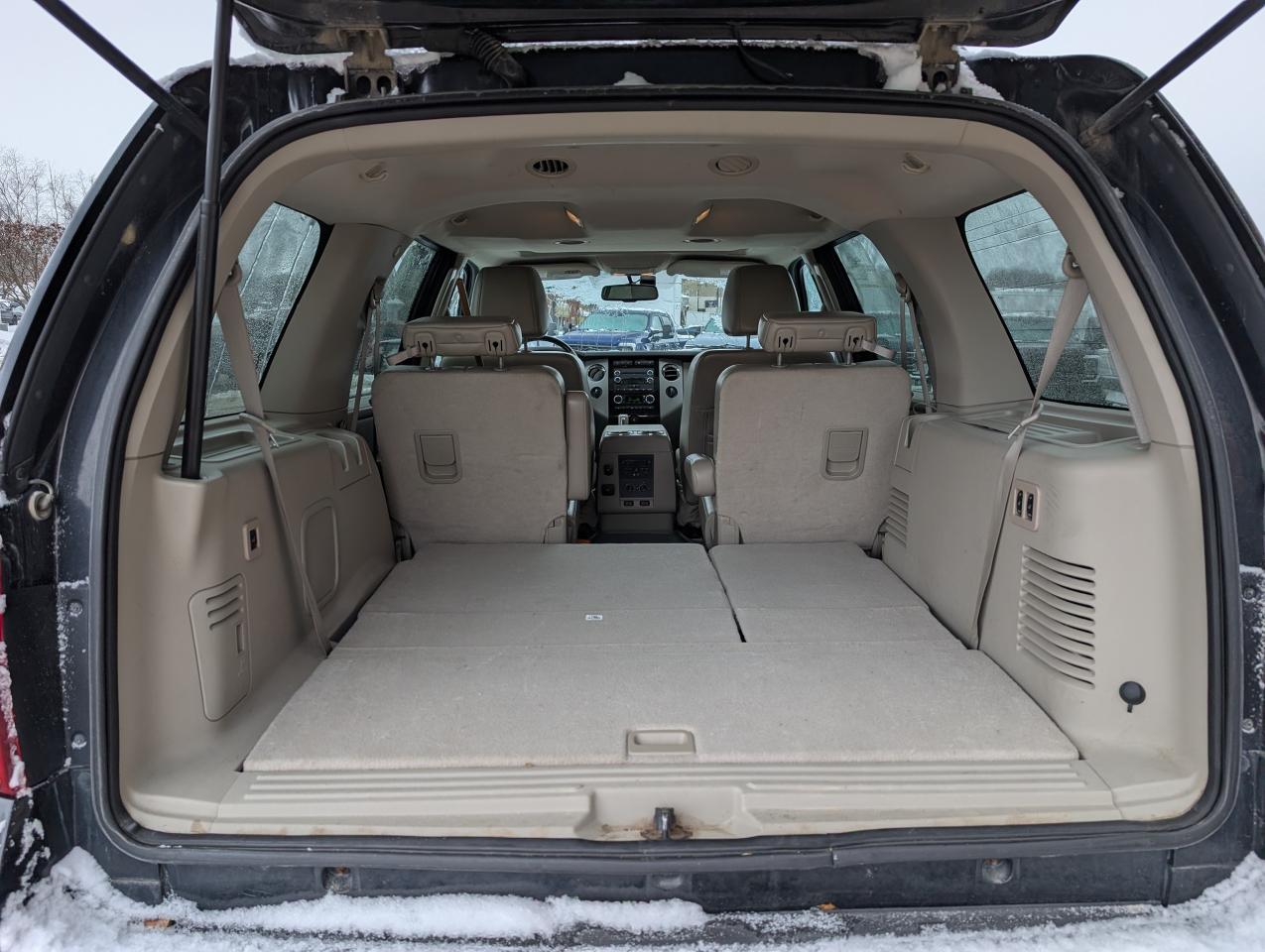 2011 Ford Expedition Limited 4WD Photo