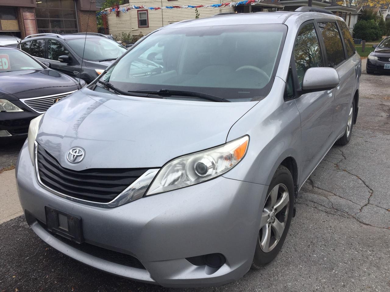 2014 Toyota Sienna 5DR LE 8-PASS FWD - Photo #1