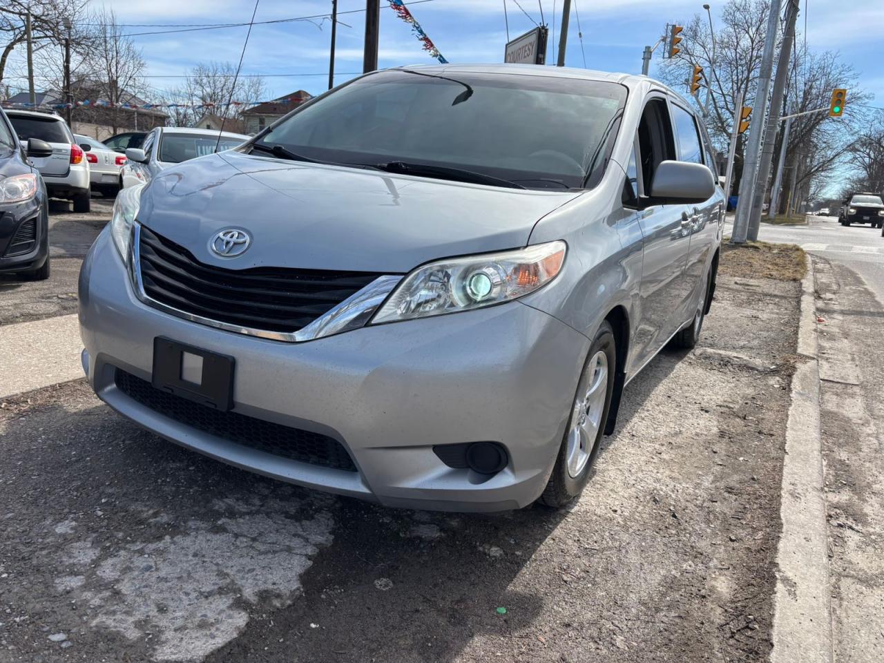 2014 Toyota Sienna 5DR LE 8-PASS FWD - Photo #1