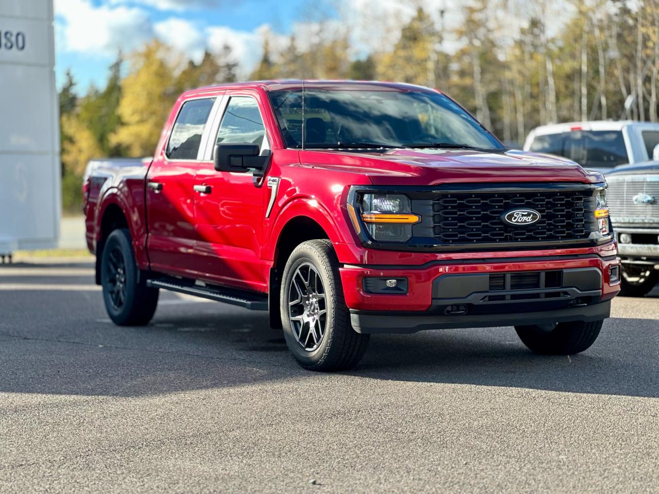 2025 Ford F-150 STX 4WD SuperCrew 5.5' Box Photo5