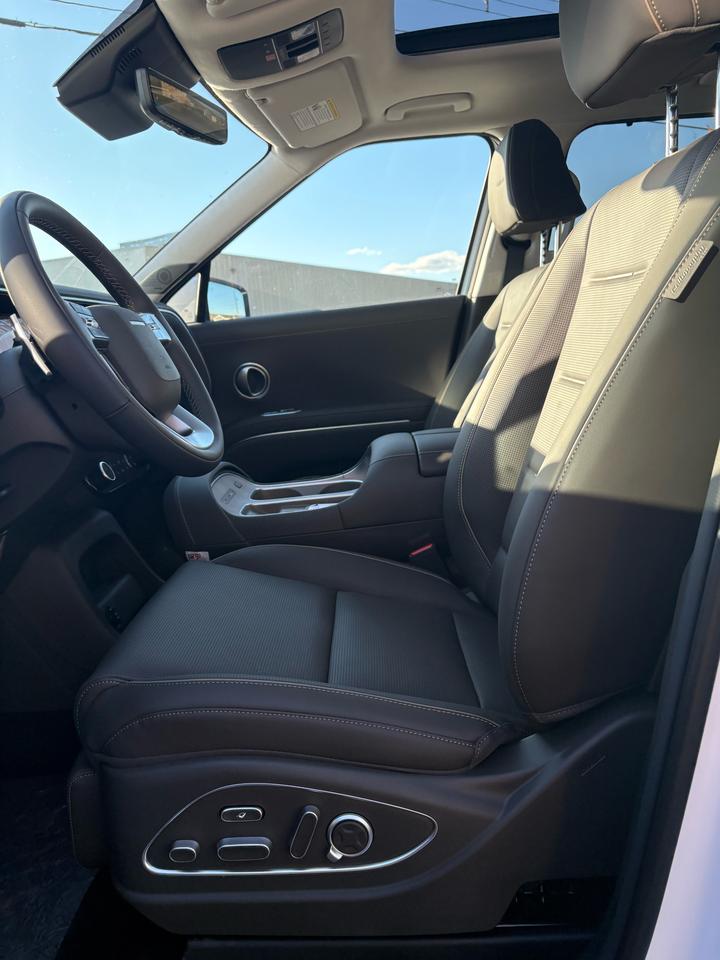 2026 Hyundai PALISADE ULTIMATE CALLIGRAPHY HEV Photo