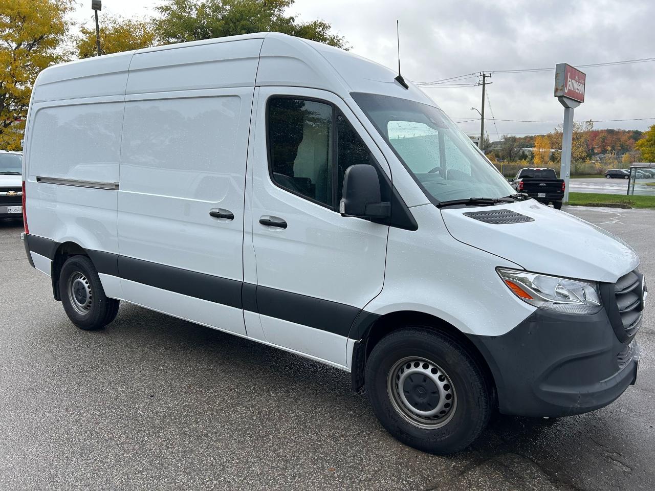 2023 Mercedes-Benz Sprinter  - Photo #2