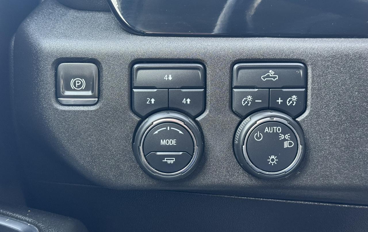 2024 Chevrolet Silverado 2500 4WD Crew Cab 172" LT Photo