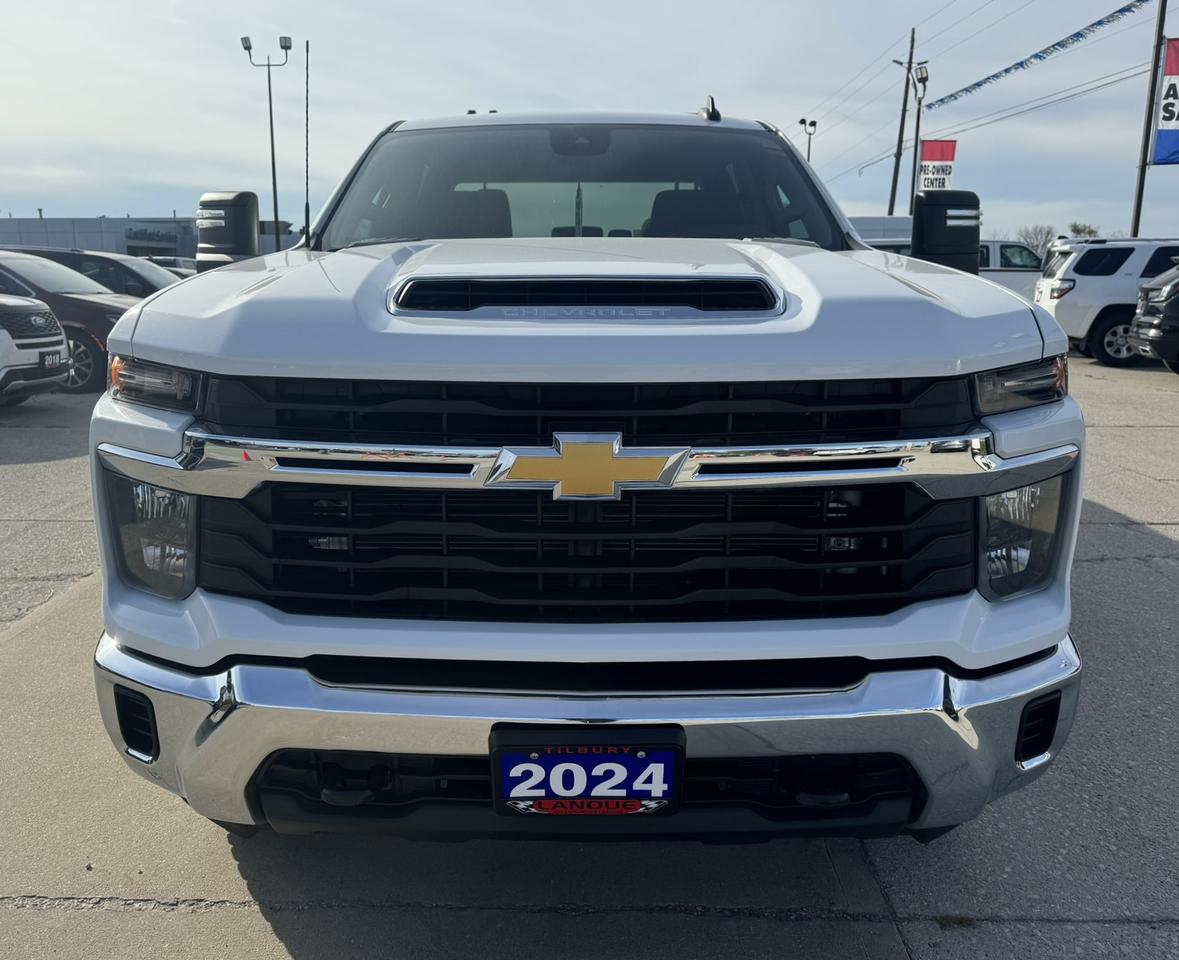 2024 Chevrolet Silverado 2500 4WD Crew Cab 172" LT Photo