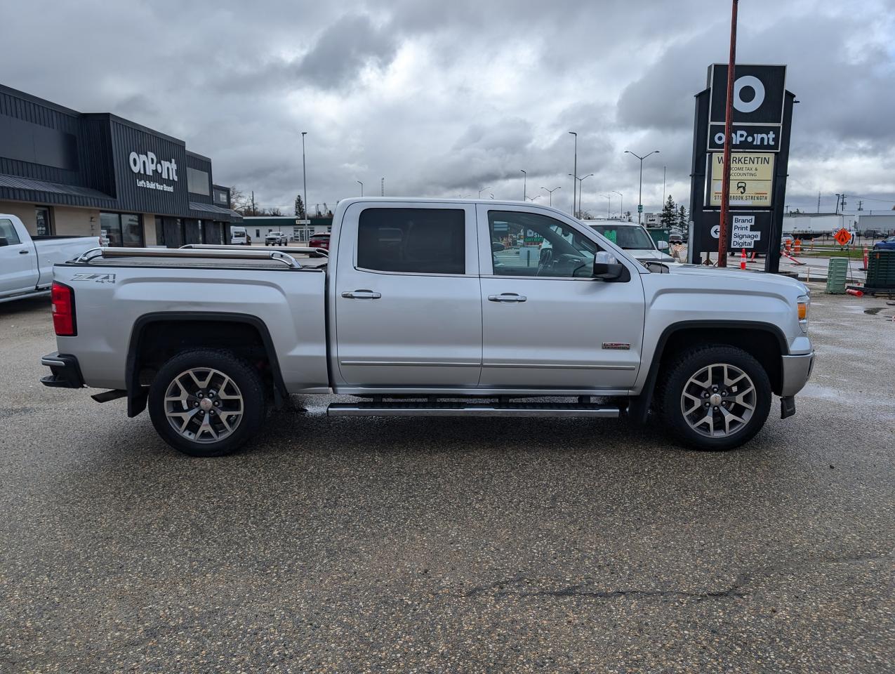 2014 GMC Sierra 1500 SLT | Leather | Heated Steering | Heated Seats - Photo #3