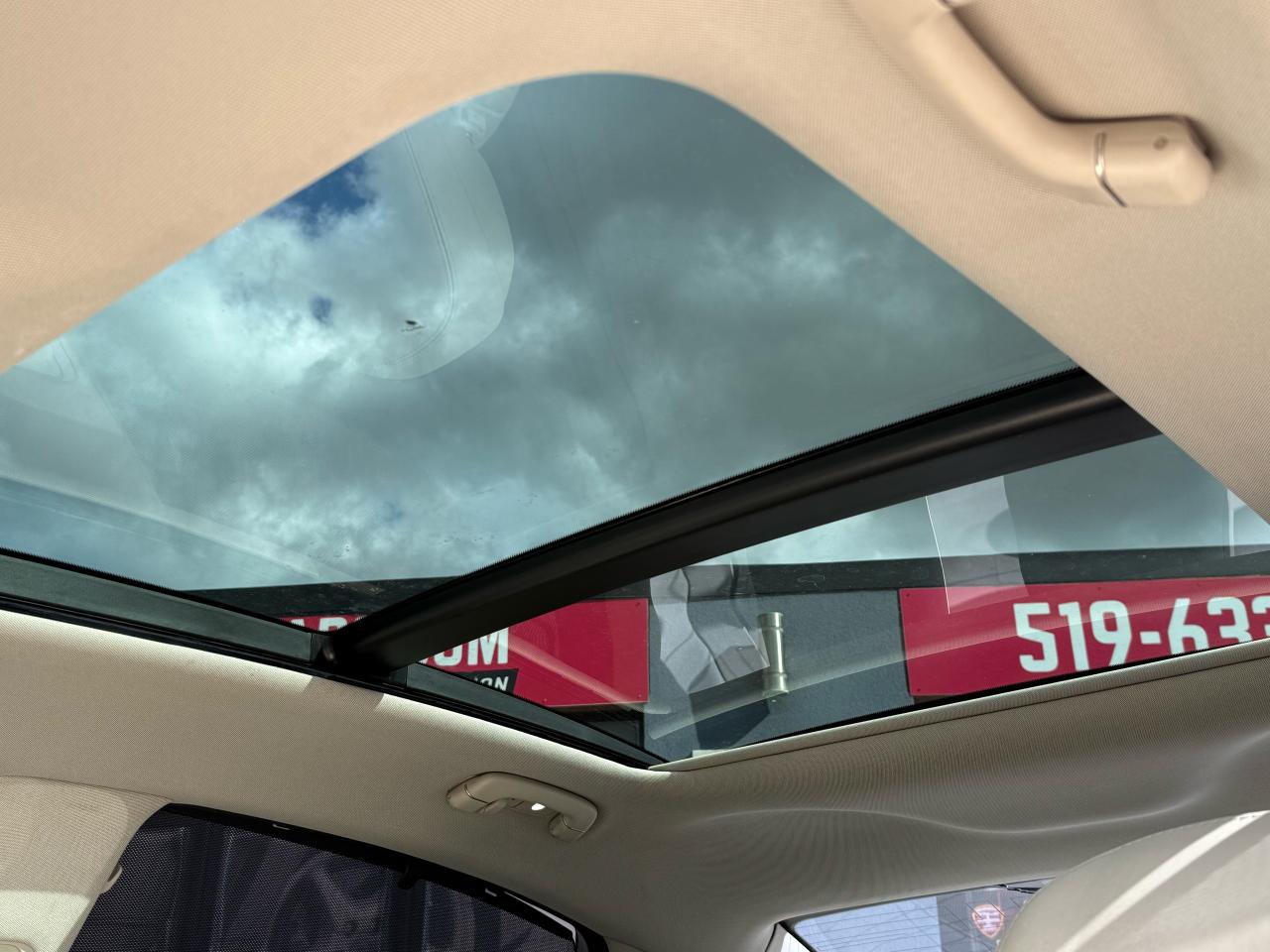 2015 Hyundai Genesis LUXURY | Navigation | Backup Camera | Sunroof - Photo #15