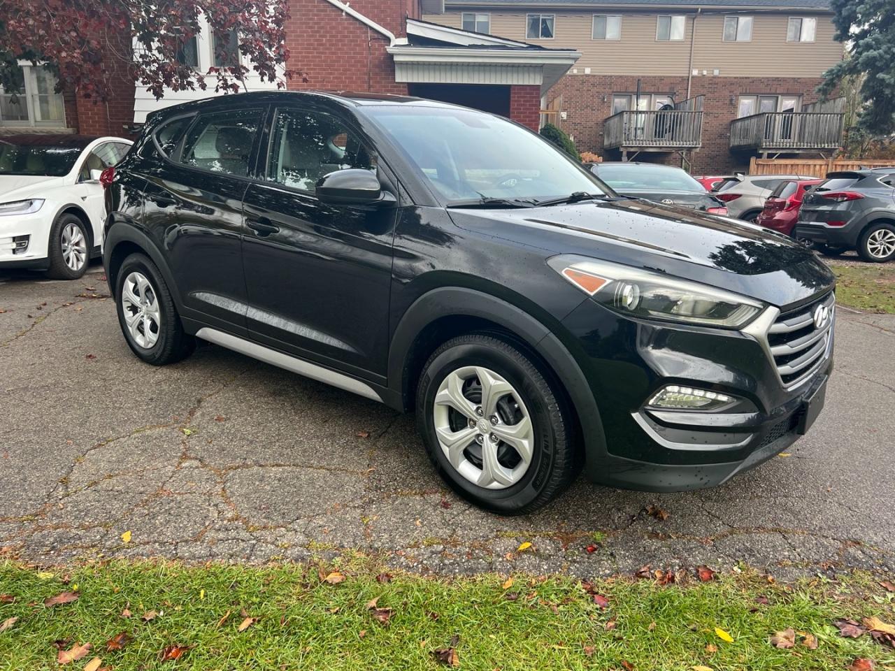 2017 Hyundai Tucson SE AWD * One Owner / Clean Carfax - Photo #8