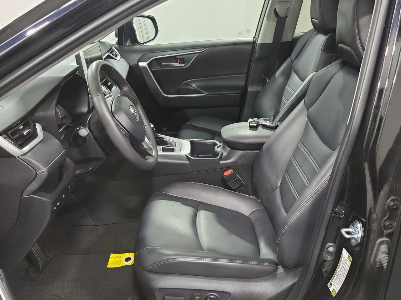 2024 Toyota RAV4 PREMIUM XLE LEATHER AWD TOYOTA WARRANTY - Photo #5