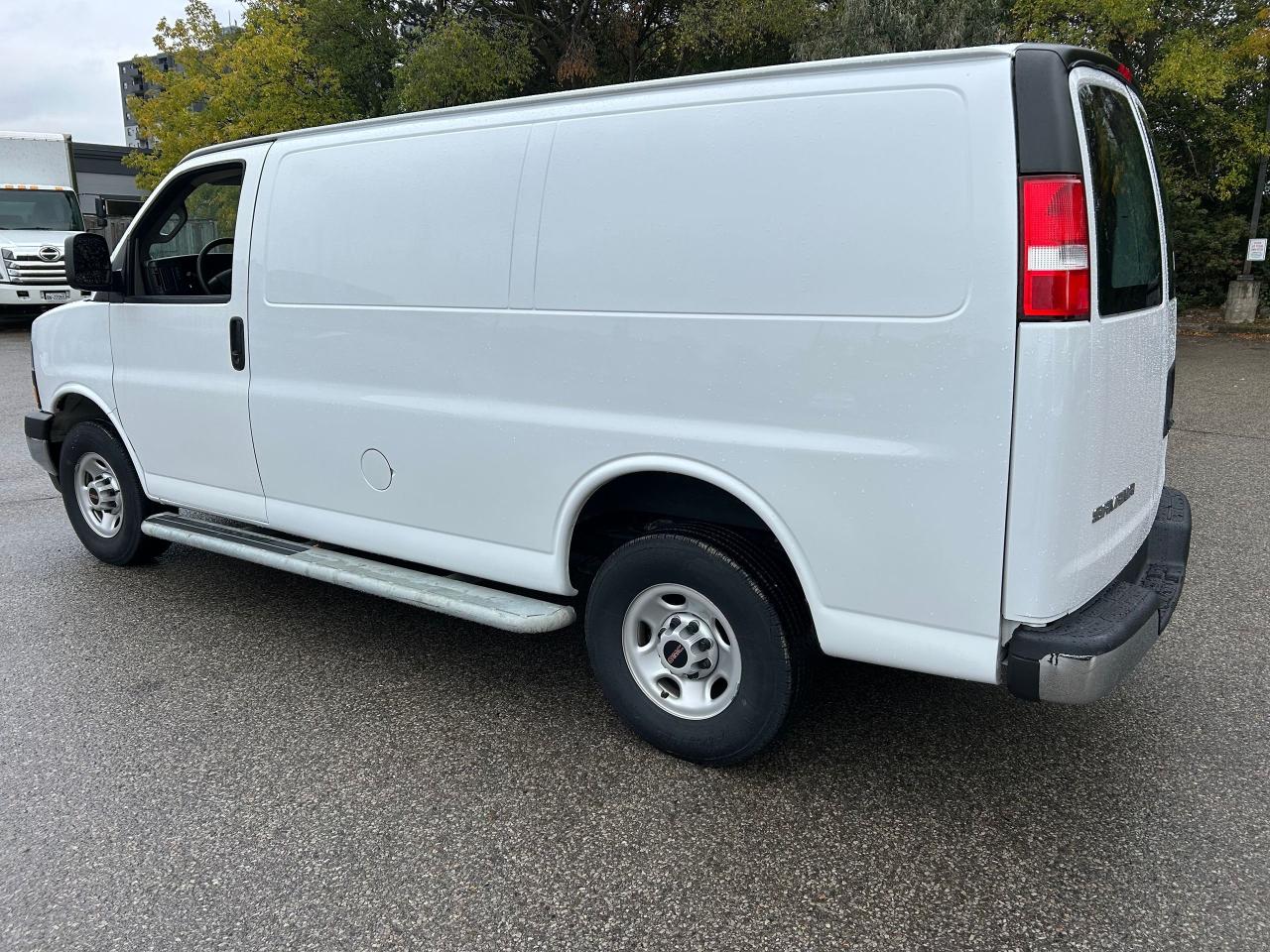 2023 GMC Savana Cargo Van 135 inch wb - Photo #4
