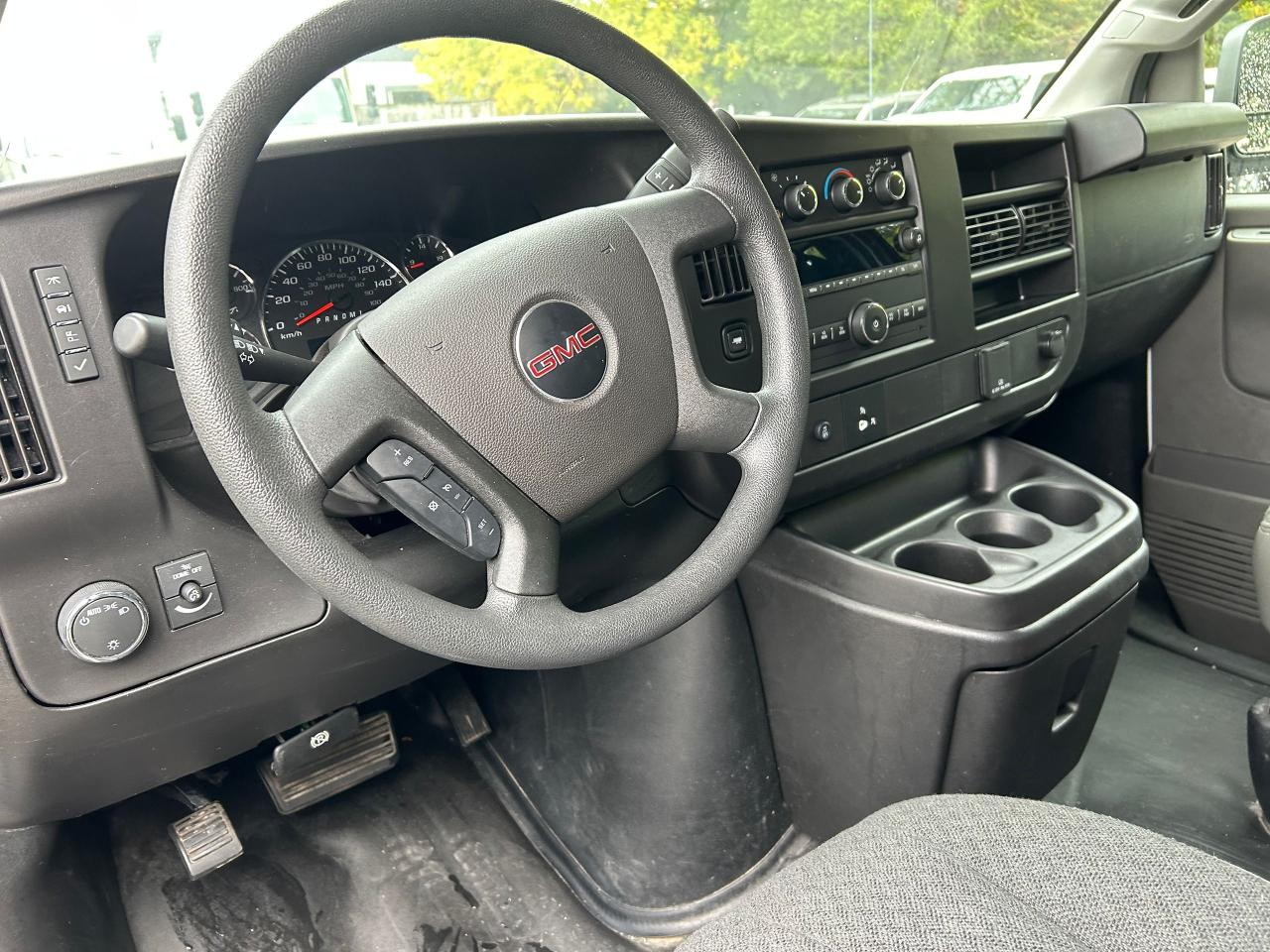 2023 GMC Savana Cargo Van 135 inch wb - Photo #9