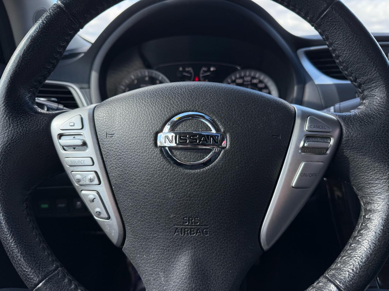 2015 Nissan Sentra SL | Navigation | Backup Camera | Sunroof - Photo #16