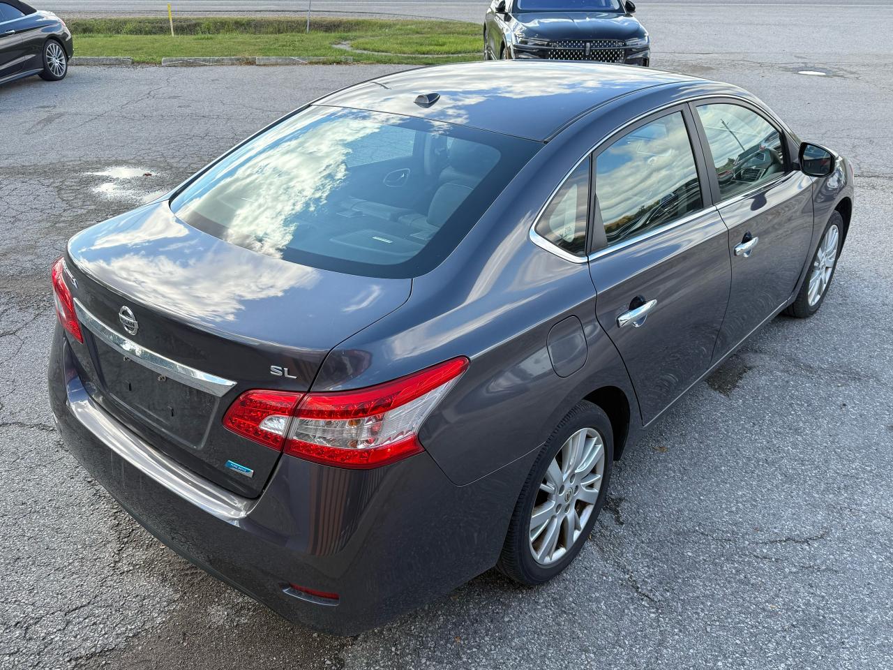 2015 Nissan Sentra SL | Navigation | Backup Camera | Sunroof - Photo #5