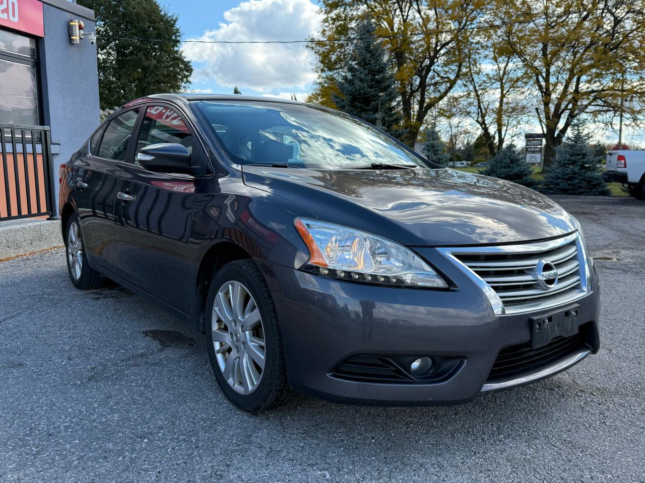 2015 Nissan Sentra SL | Navigation | Backup Camera | Sunroof - Photo #7