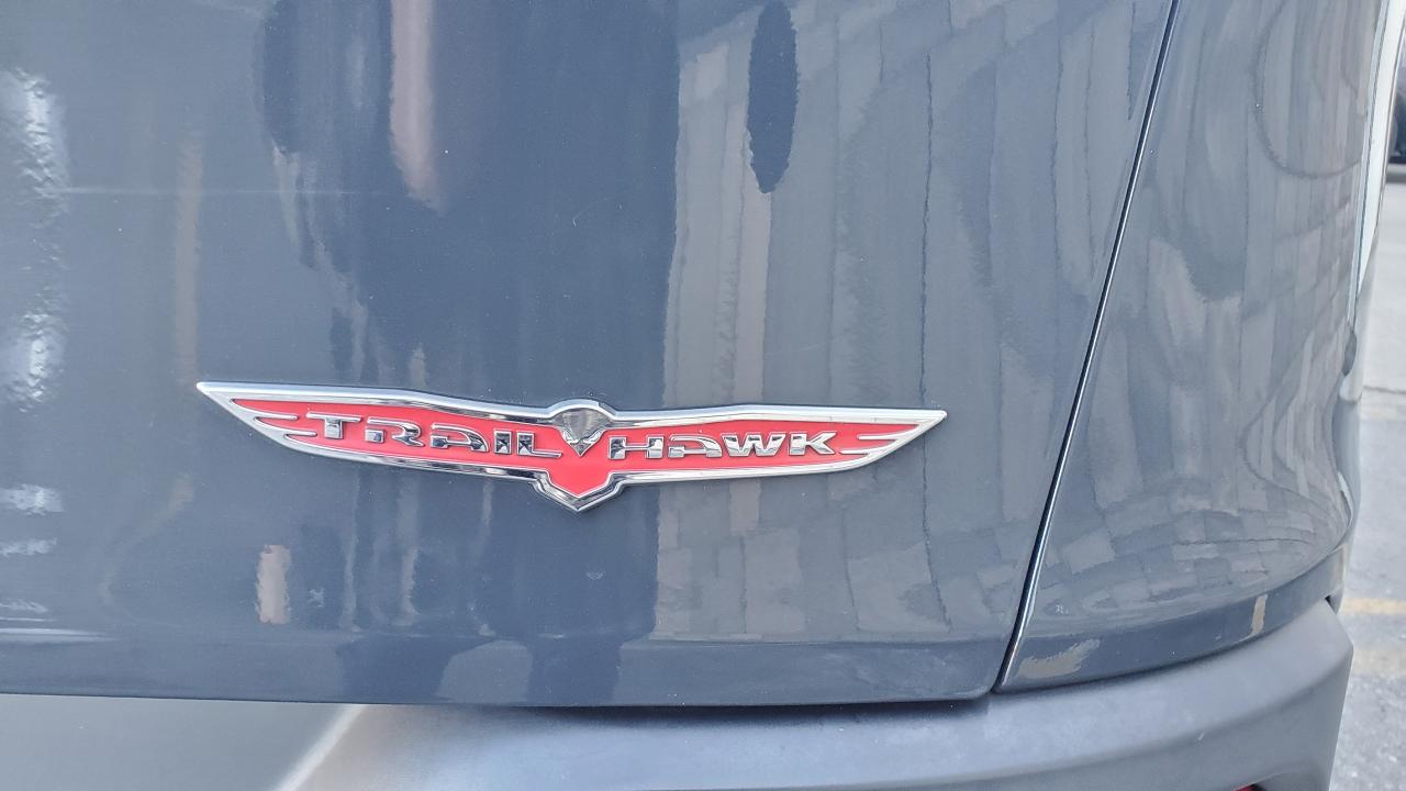 2017 Jeep Cherokee 4WD 4dr Trailhawk-"NO TAX SALE-MAX $2000-LTD TIME - Photo #22