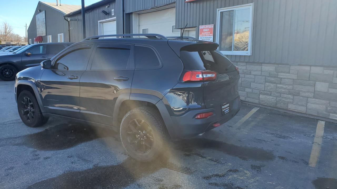 2017 Jeep Cherokee 4WD 4dr Trailhawk-"NO TAX SALE-MAX $2000-LTD TIME Photo2