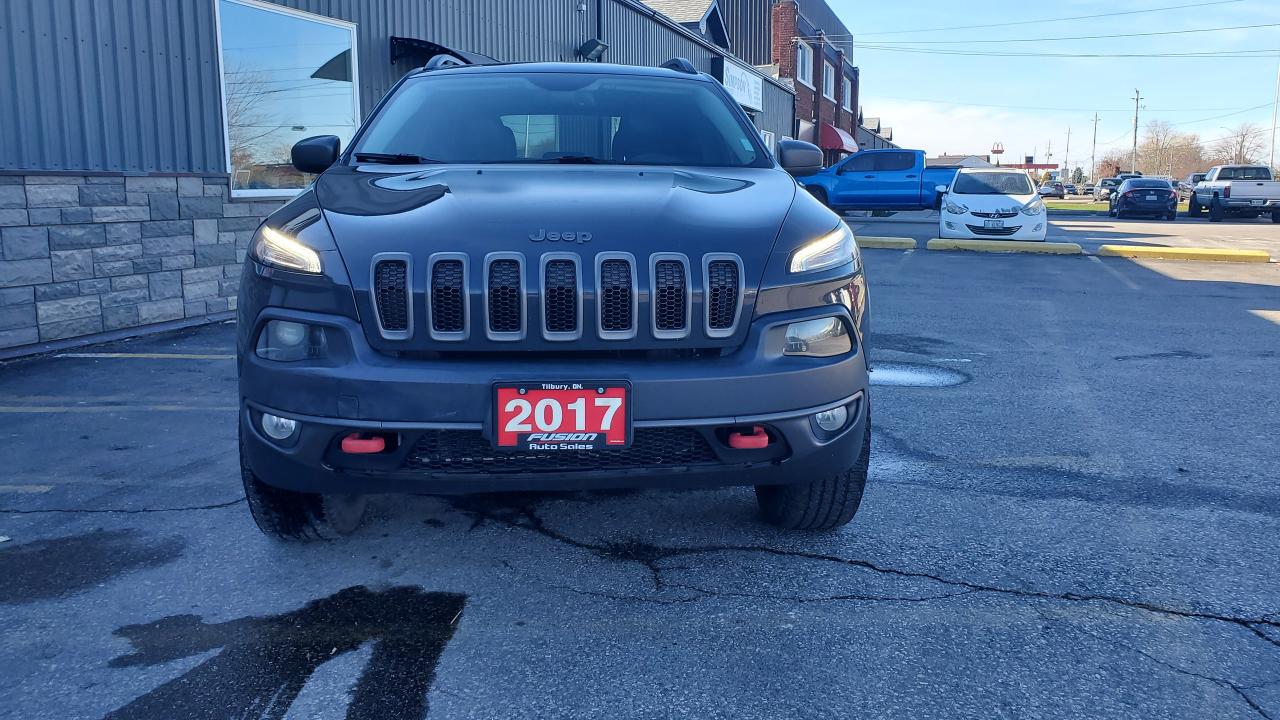 2017 Jeep Cherokee 4WD 4dr Trailhawk-"NO TAX SALE-MAX $2000-LTD TIME - Photo #7