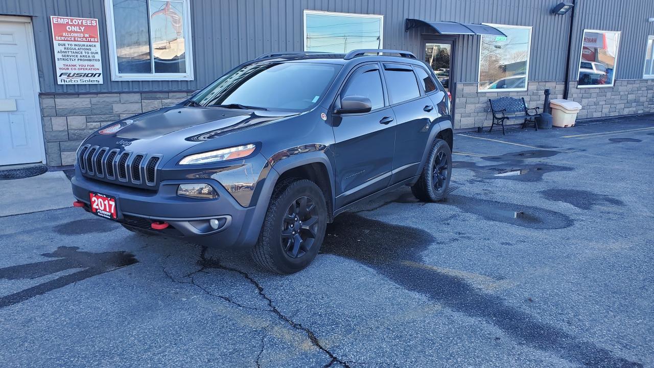 Used 2017 Jeep Cherokee 4WD 4dr Trailhawk-