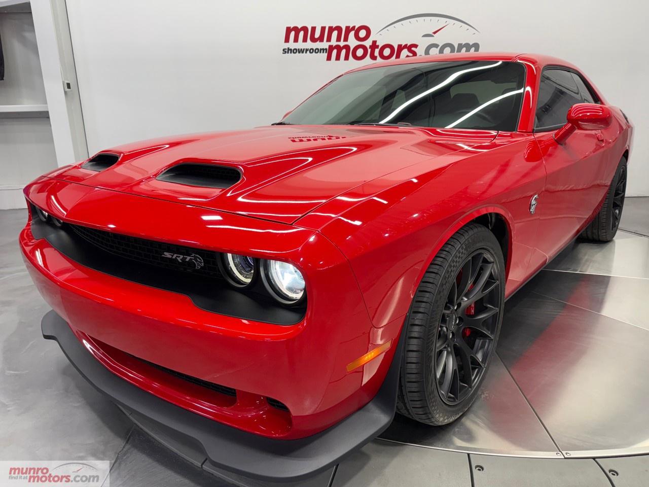 2023 Dodge Challenger SRT Hellcat Jailbreak RWD Photo2