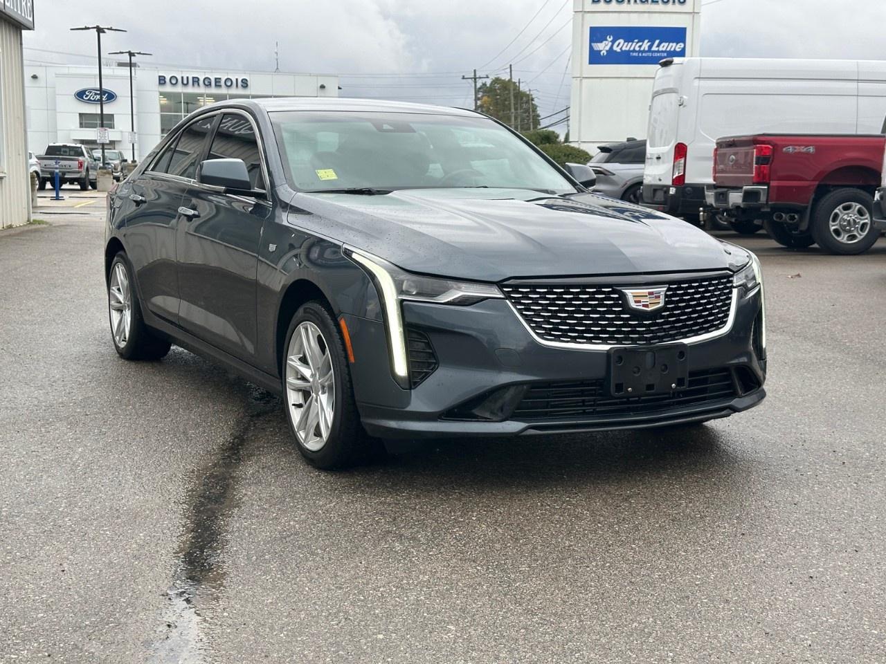 2021 Cadillac CT4 4dr Sdn Luxury Photo3