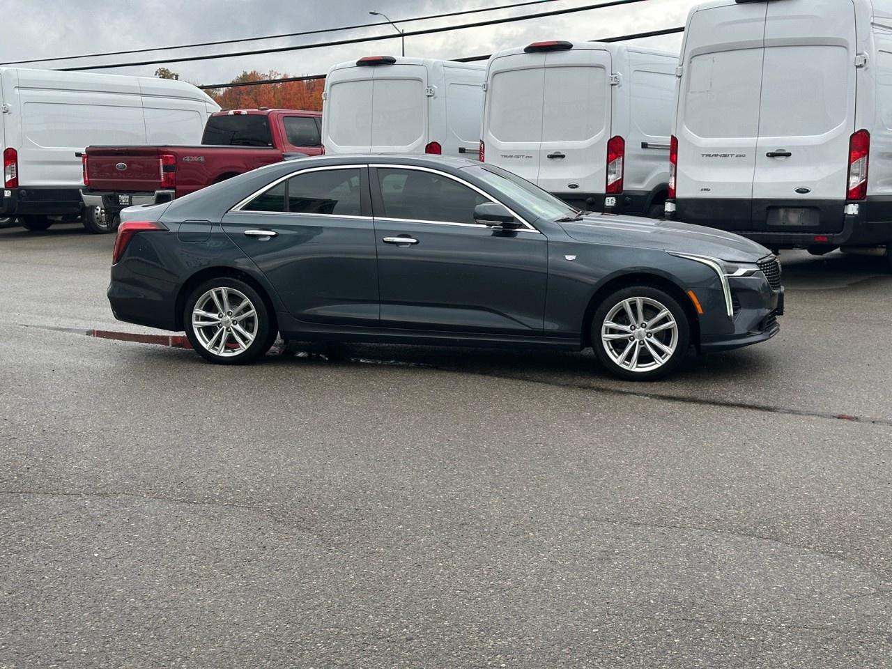 2021 Cadillac CT4 4dr Sdn Luxury Photo4