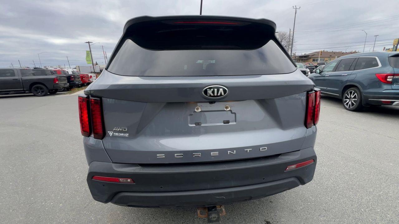 2021 Kia Sorento 2.5L LX Premium AWD, 7 PASSENGER, SIRIUS XM, HEATED STEERING WHEEL, HEATED FRONT SEATS, BACK UP CAM!! Photo