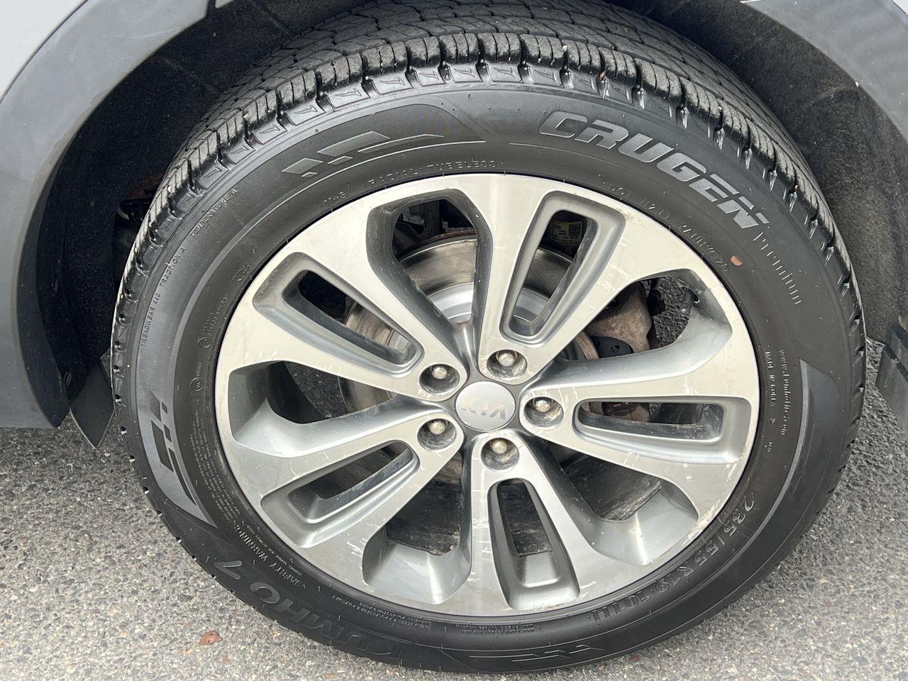 2021 Kia Sorento 2.5L LX Premium AWD, 7 PASSENGER, SIRIUS XM, HEATED STEERING WHEEL, HEATED FRONT SEATS, BACK UP CAM!! Photo