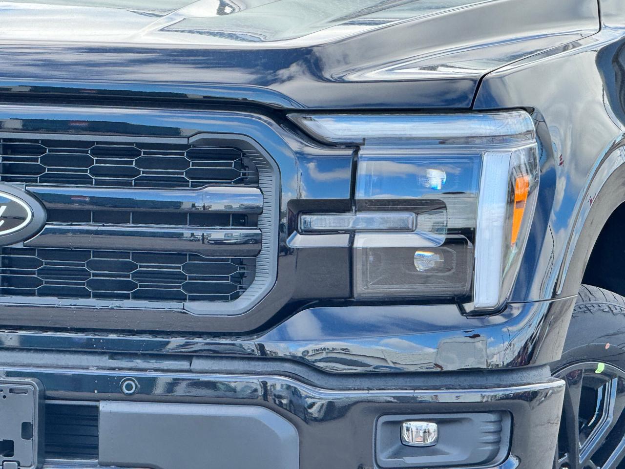 2025 Ford F-150 Lariat Photo