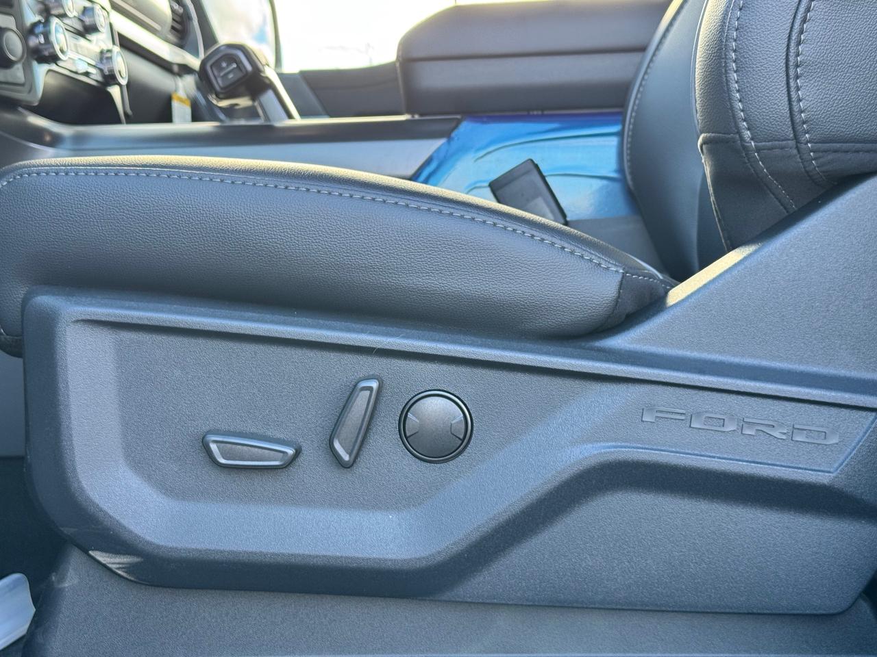 2025 Ford F-150 Lariat Photo