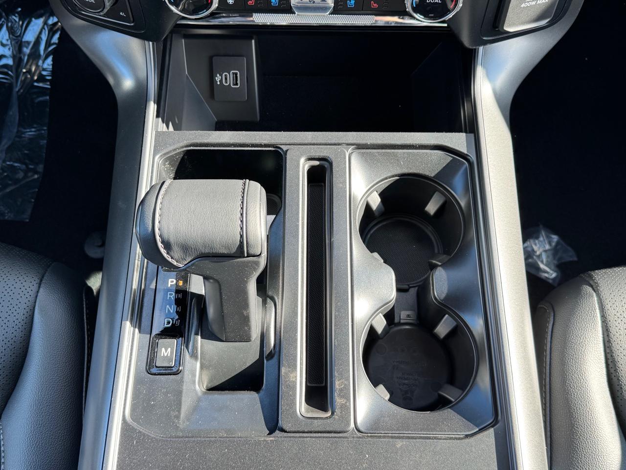 2025 Ford F-150 Lariat Photo