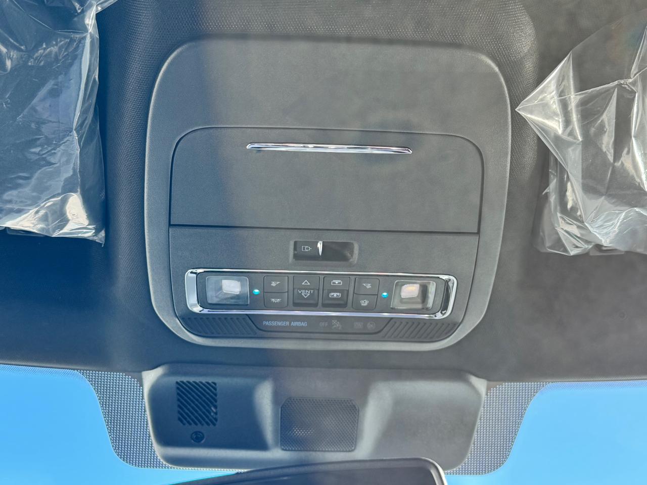 2025 Ford F-150 Lariat Photo