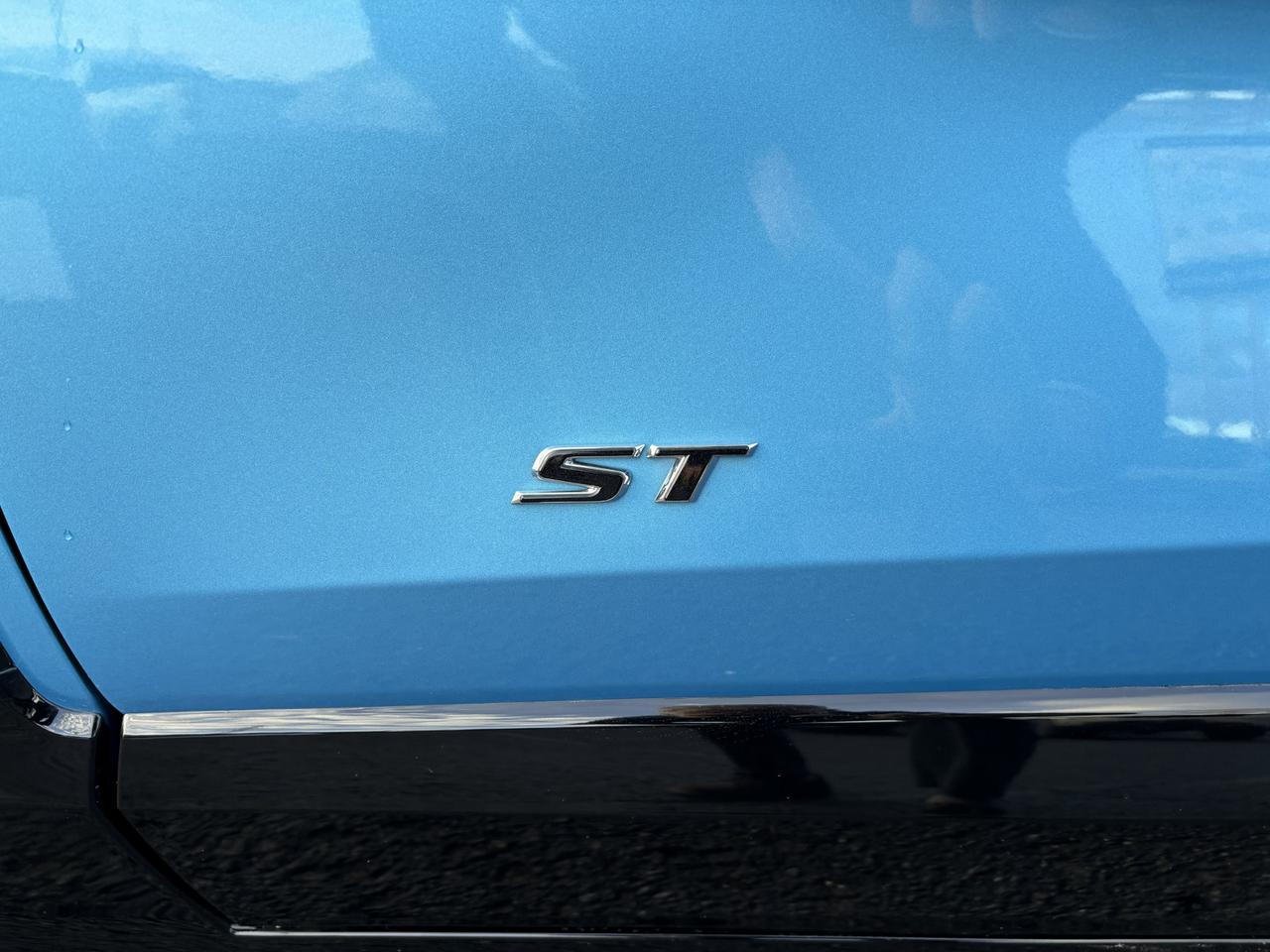 2026 Buick Encore GX Sport Touring 2026 Buick Encore GX ST AWD Photo