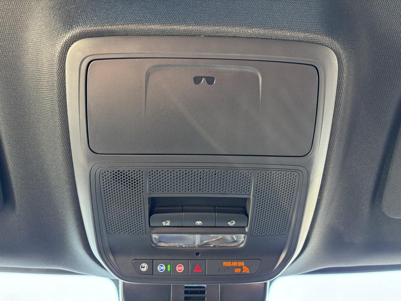 2026 Chevrolet Traverse 2026 Chevrolet Traverse Z71 AWD Photo