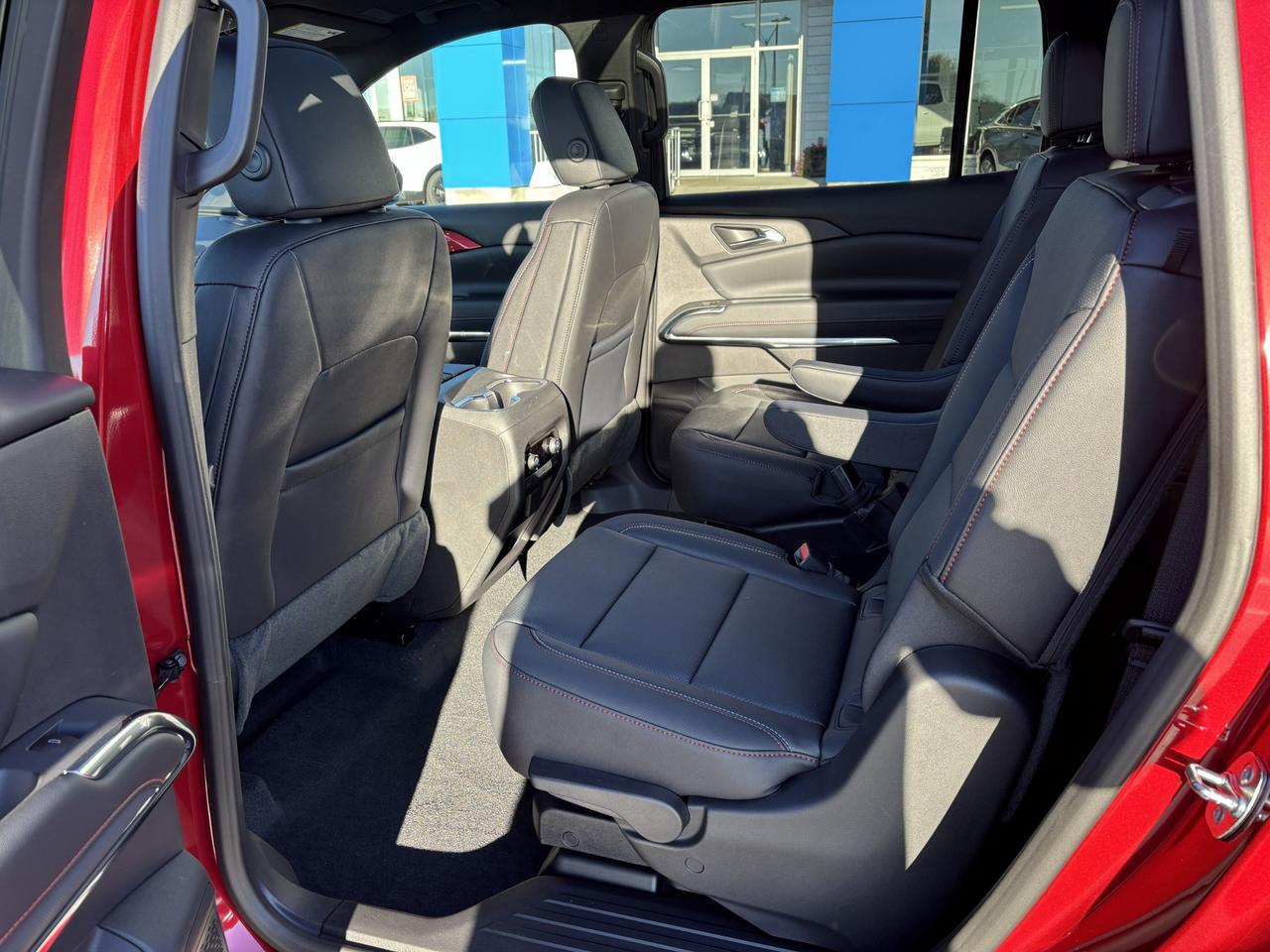 2026 Chevrolet Traverse 2026 Chevrolet Traverse Z71 AWD Photo