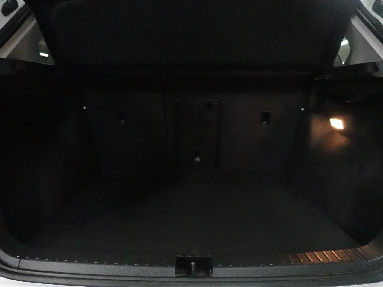 2022 Volkswagen Taos HIGHLINE | AWD | Nav | Leather | Pano roof | BSM