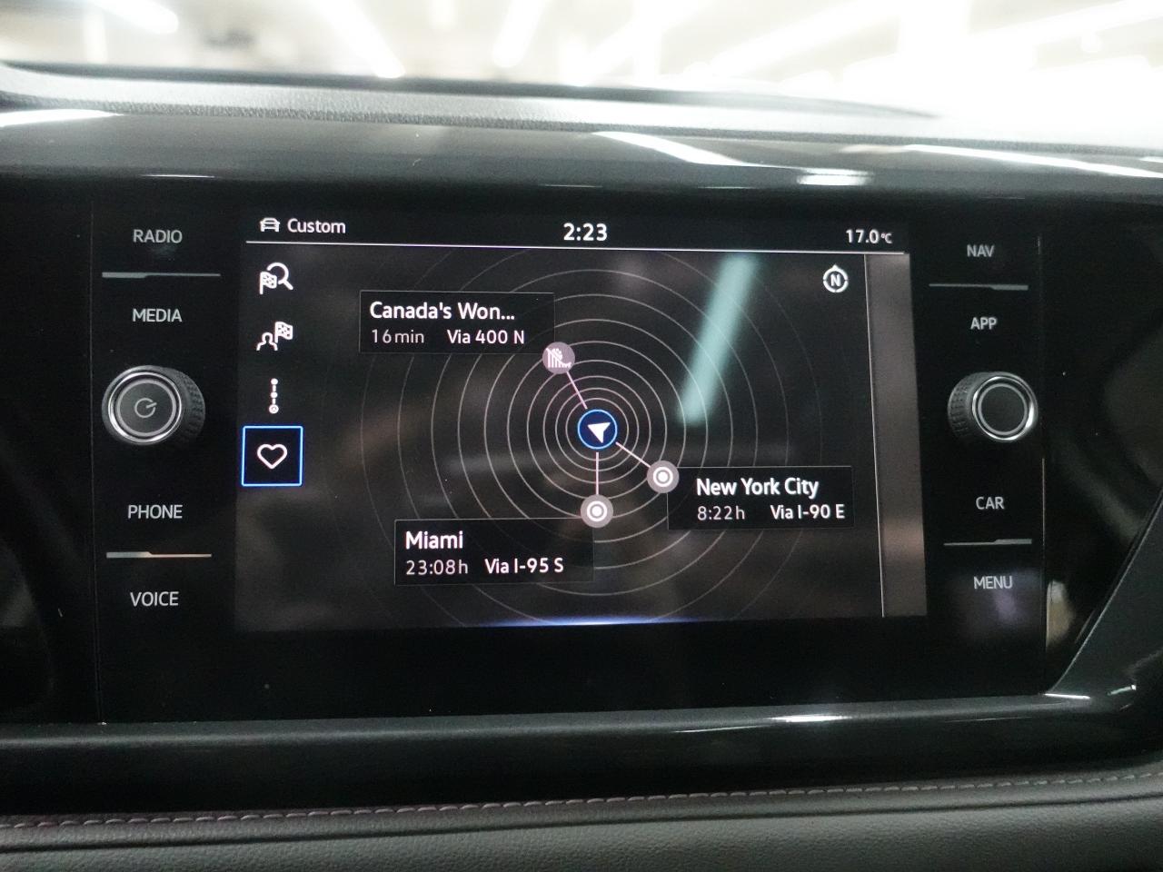 2022 Volkswagen Taos HIGHLINE | AWD | Nav | Leather | Pano roof | BSM