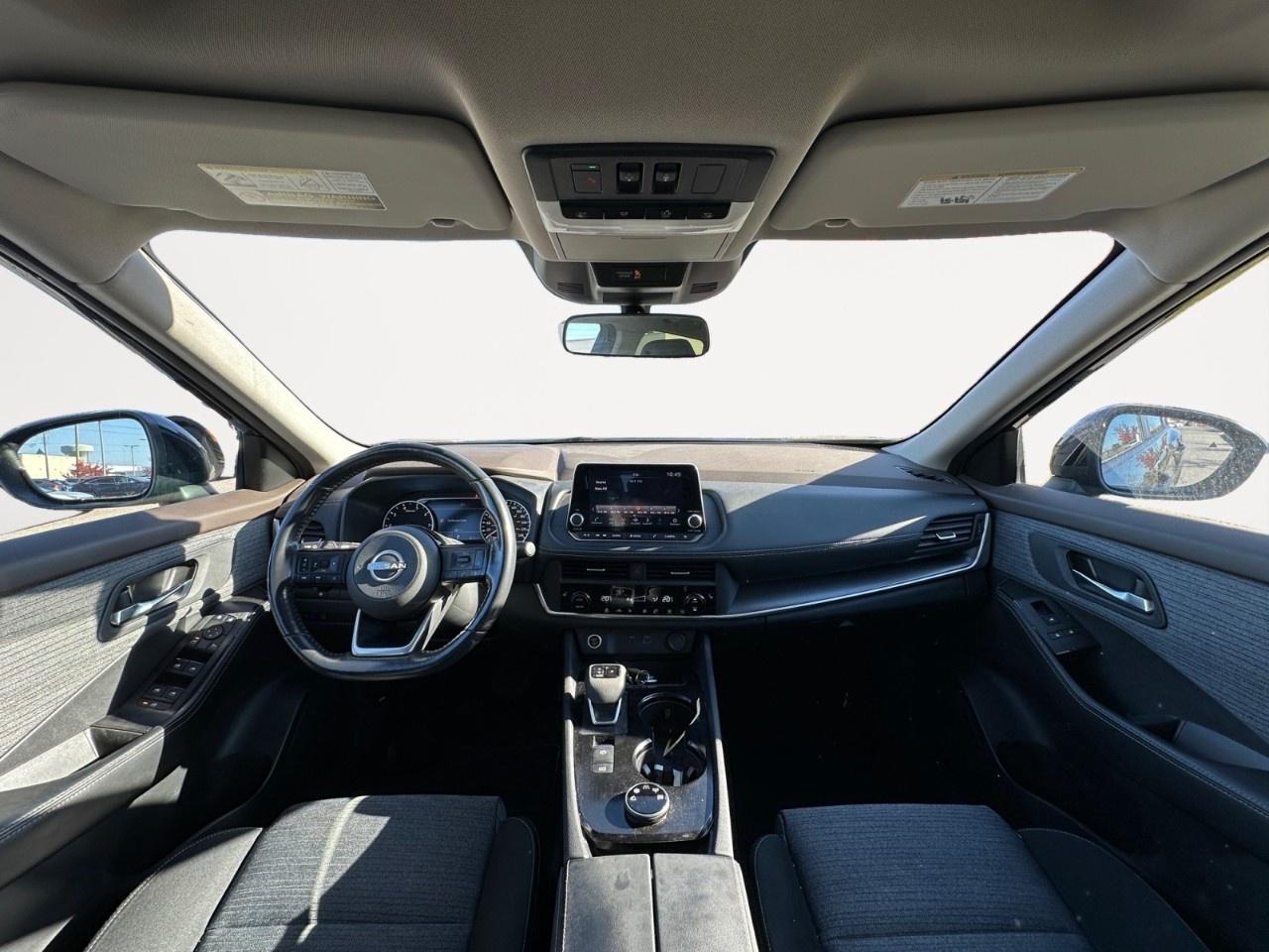 2023 Nissan Rogue AWD SV Moonroof Photo