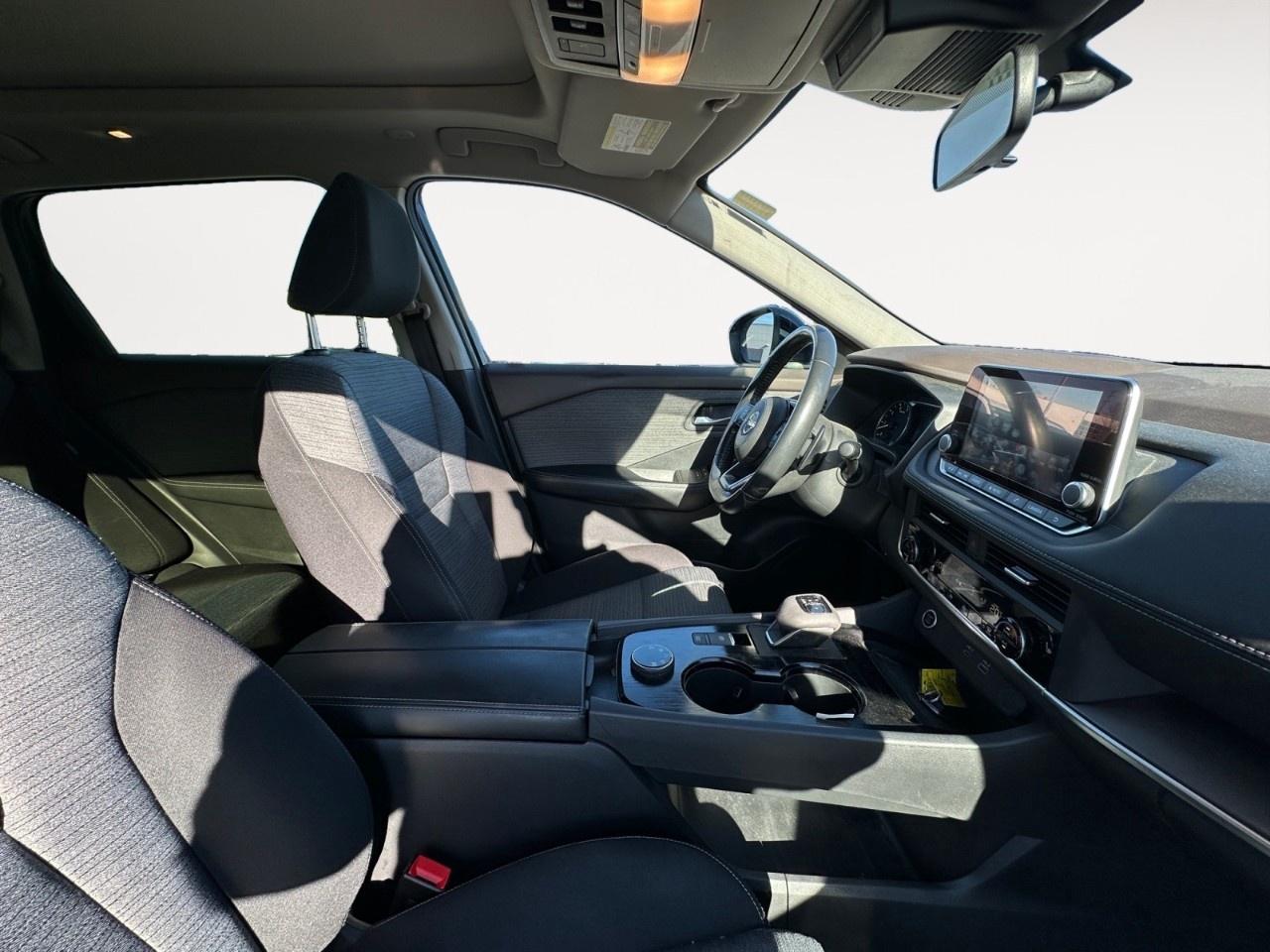 2023 Nissan Rogue AWD SV Moonroof Photo