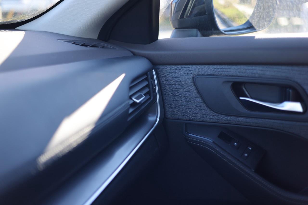 2023 Nissan Rogue AWD SV Moonroof Photo