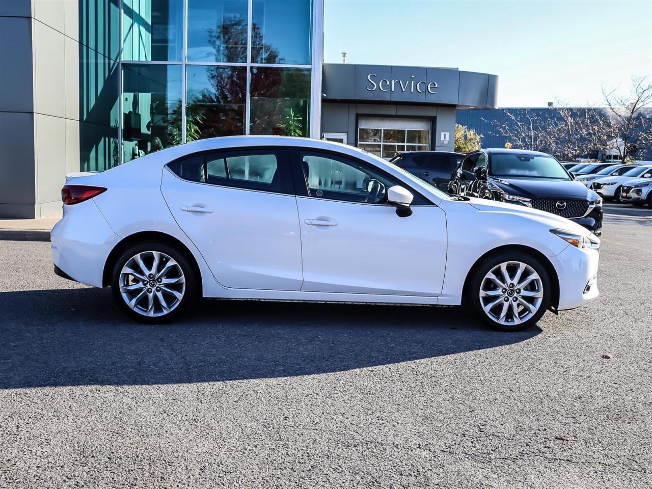2018 Mazda MAZDA3 GT Grand Touring MT 4-Door Photo3