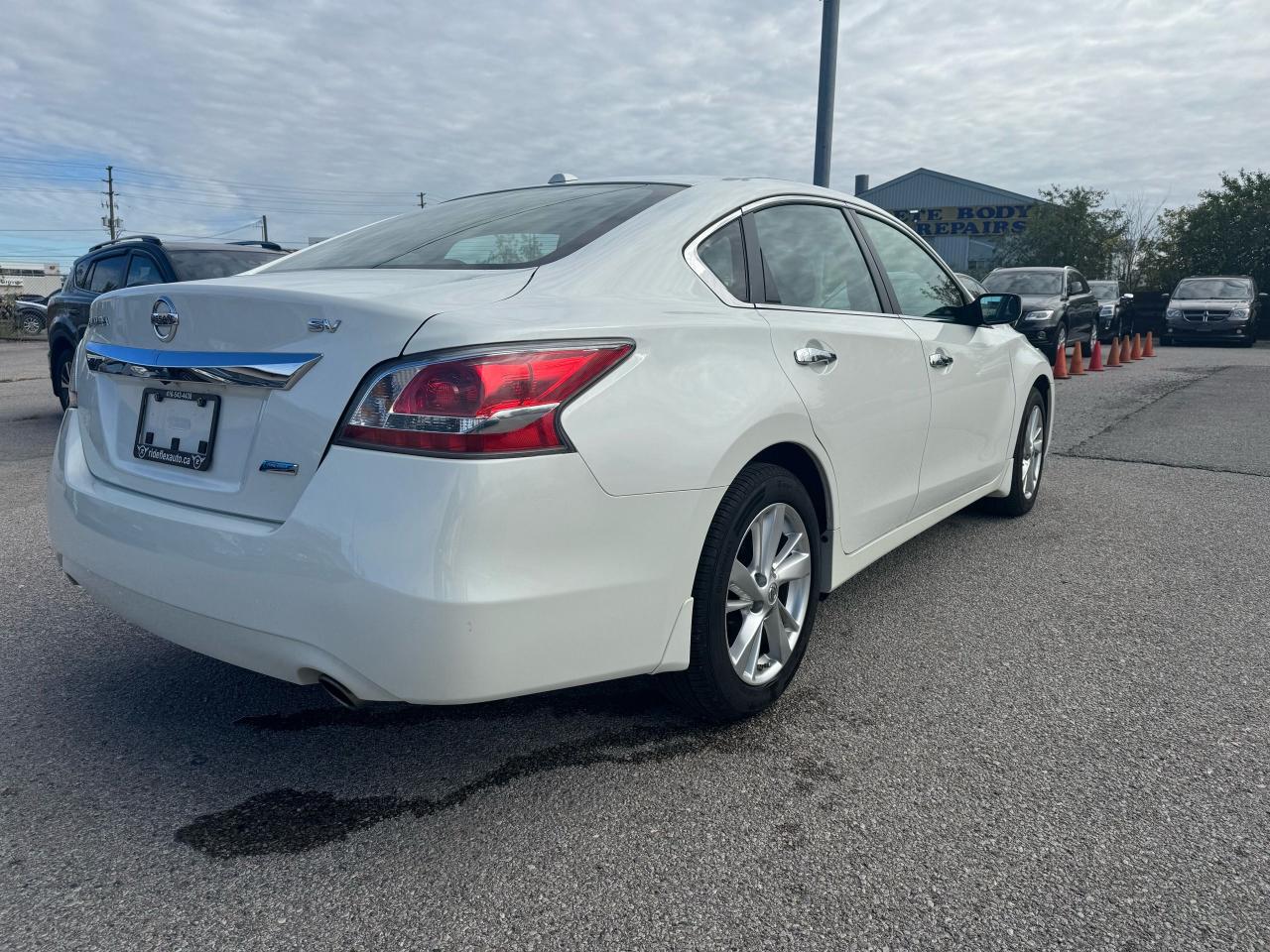 2015 Nissan Altima 2.5 SV - Photo #5