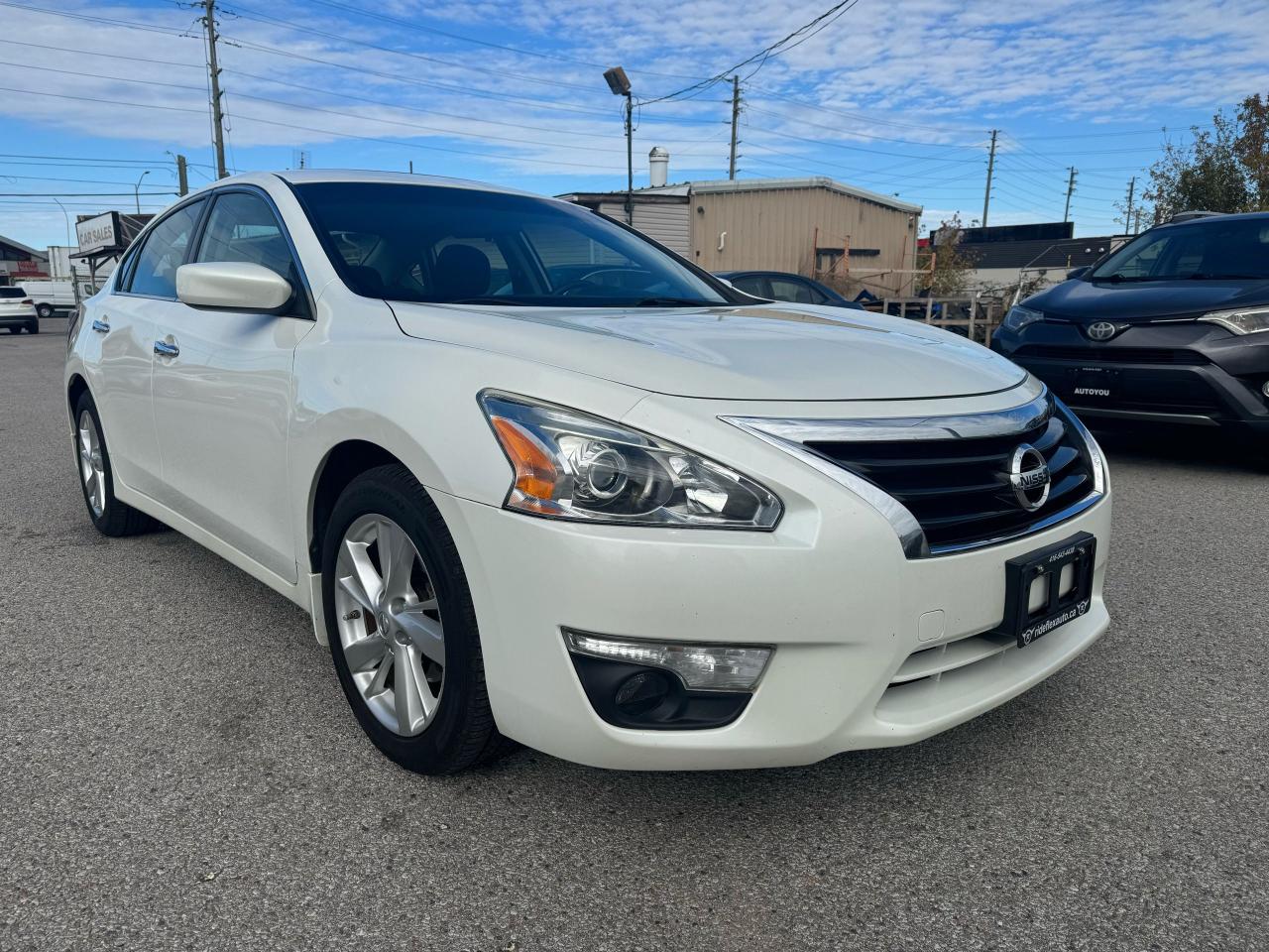 2015 Nissan Altima 2.5 SV - Photo #3