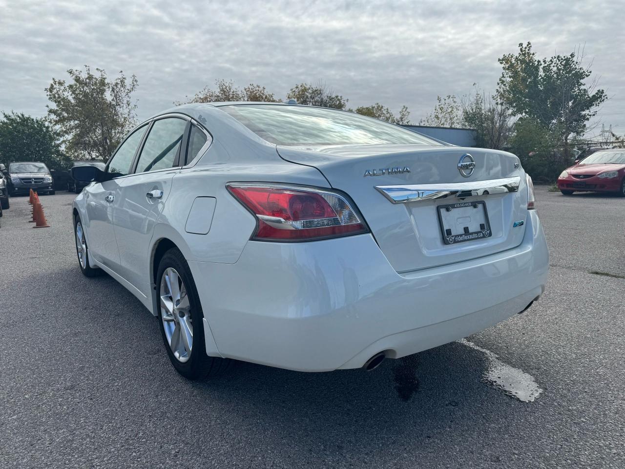 2015 Nissan Altima 2.5 SV - Photo #7