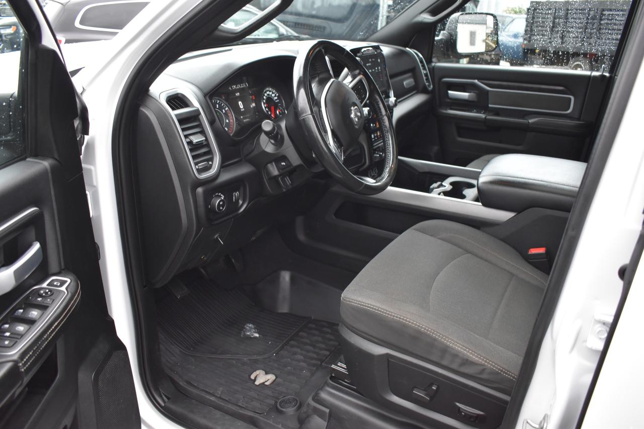 2021 RAM 3500 Big Horn 4x4 Crew Cab 8' Box - Photo #10