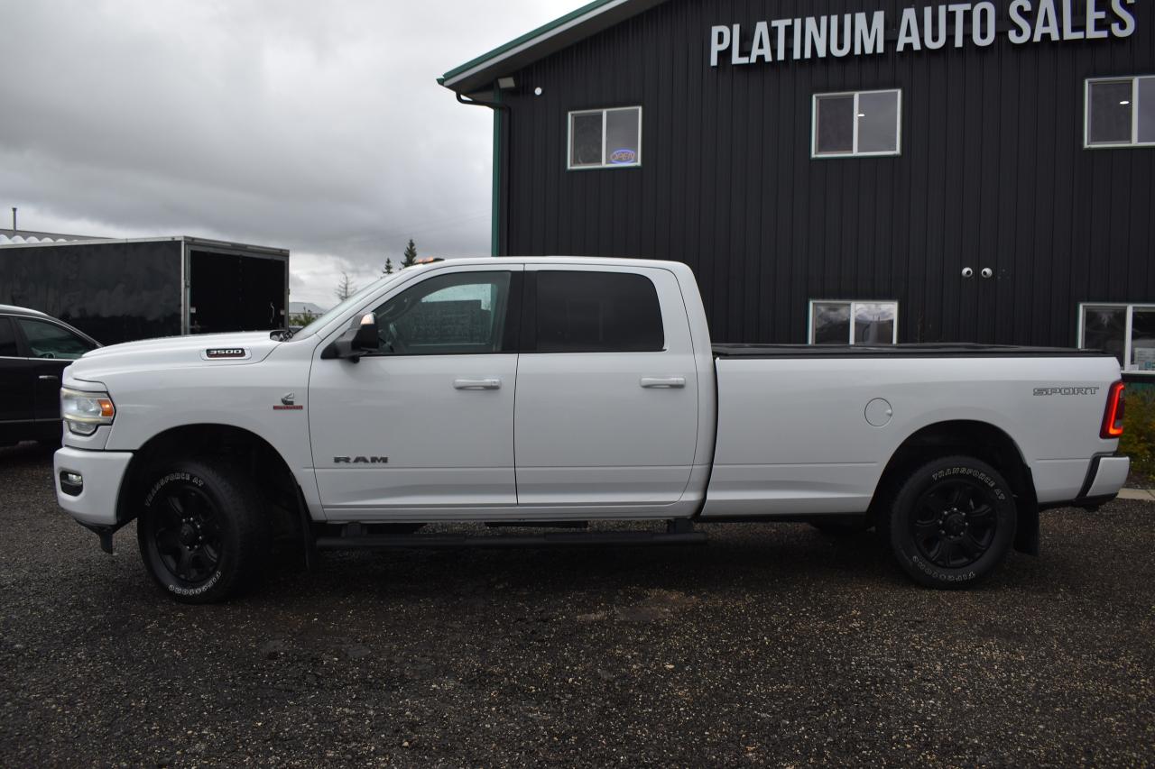 2021 RAM 3500 Big Horn 4x4 Crew Cab 8' Box - Photo #3